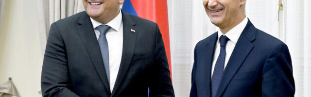 Почео састанак премијера Мацута и Минића