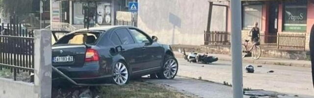 Žestok udes kod kružnog toka Ljubiću: Sudar automobila i skutera, dvoje povređenih
