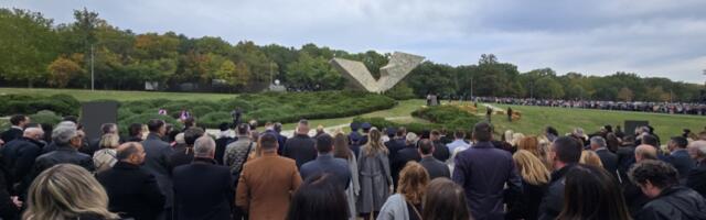Srce zemlje - VELIKI ŠKOLSKI ČAS: Sećanje na oko 3.000 streljanih pre 84 godine (FOTO)