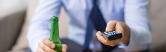 Bivši obaveštajac otkrio pakleni plan: Špijuniraju nas decenijama, niko nije siguran (VIDEO)