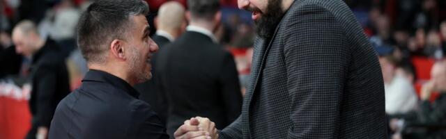 IGRAO JE I U ZVEZDI I U OLIMPIJAKOSU, A ZA KOGA VEČERAS NAVIJA? Legendarni Pero Antić gleda meč u Pireju, crveno-beli se odmah oglasili! VIDEO