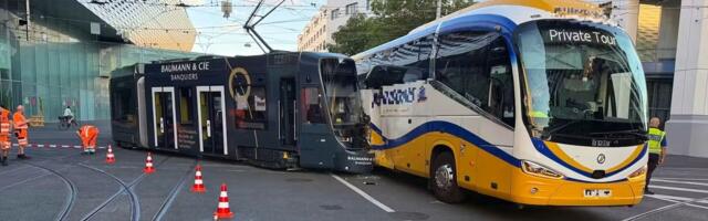 Švajcarska: Tramvaj iskočio iz šina nakon sudara sa autobusom, ima povređenih