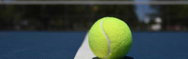 „Metla“ u Brizbejnu ti garantuje dobitak: Prati tenis u Meridianu i iskoristi early payout za ranije slavlje!