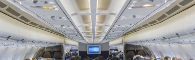 HAOS U AVIONU: Pilot primetio da se nešto dešava s MOBILNIM TELEFONOM putnika i momentalno je prinudno sleteo na pistu