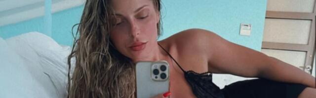 Pevačica se nekada borila sa kilogramima sada grmi kako izgleda: Objavila sliku u korsetu, Ceca reagovala