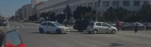 Десетак блокадера малтретира цео Нови Сад, грађанима „прекипело“