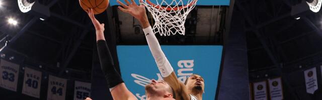 Mala škola košarke: Jokić je sa ova dva poteza doneo pobedu Denveru /VIDEO/