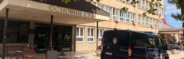 ŠAPČANIN OSUĐEN PRED SUDOM U ČAČKU: Pokušao da švercuje duvan, dobio šest meseci kućnog pritvora, a roba mu trajno oduzeta
