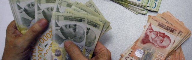 DOBRO OBRATITE PAŽNJU! Ovo je novčanica koja se najviše FLASIFIKUJE U SRBIJI! Evo šta treba da uradite ukoliko mislite da posedujete lažni novac!