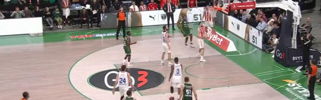 Dobrić gledao u čudu, Plavšić "odleteo": Ovim košem je Žalgiris porazio Zvezdu uz zvuk sirene /VIDEO/