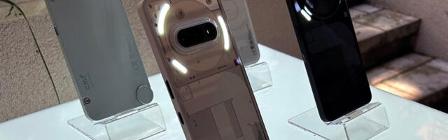 Nothing telefoni stigli u Srbiju