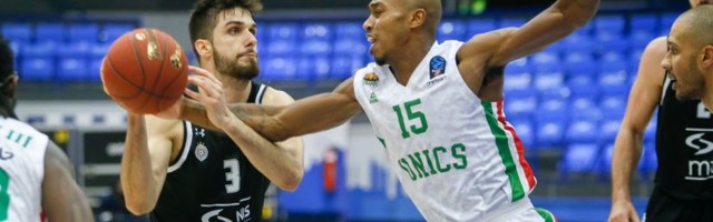 Pljusak kakav se ne pamti: Markus Pejdž ubacio osam trojki, Partizan sa Sašom 3/3
