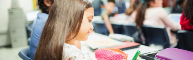 DETE PLAČE, A RODITELJI GUGLAJU! Zadatak iz matematike za prvi razred postao noćna mora Srba - KAKO REŠITI OVO?