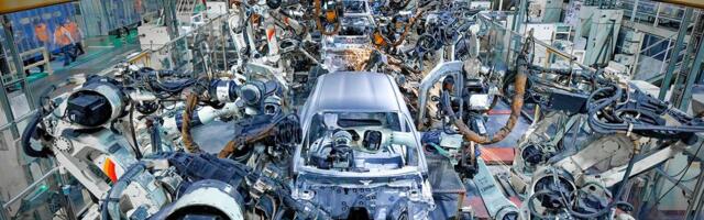 Ušli smo u „srce“ Toyote! Telegraf u fabrici u Valensijenu: Svakih 58 sekundi novi automobil, OVAKO SE PRAVE