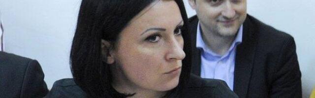 NARKOMANSKI ŠLJAM I DOKTOR NA STEROIDIMA! Vladanka Malović ponovo poentira!