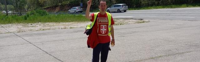Kabinu kamiona zamenio za hodočašće do manastira Ostrog - Milan je iz Čačka peške krenuo ka velikoj svetinji u Crnoj Gori