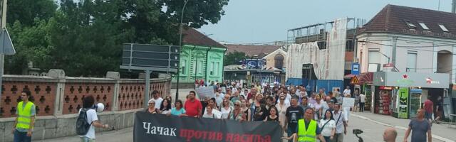 Nekoliko desetina građana na petom protestu “Čačak protiv nasilja“