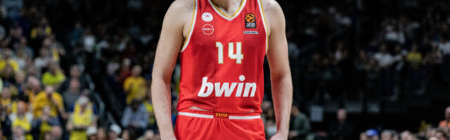 VEZENKOV IMA PORUKU ZA SVE: Rekao u kojoj hali mu je najteže da igra, a i za koga navija u NBA!