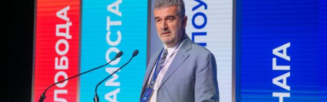 Radojević: Zagorku Dolovac građani masno plaćaju, a ona sedi u kabinetu i ne radi svoj posao, zato mora biti smenjena