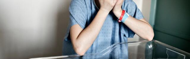 Muž je U TAJNOSTI PROMENIO IME naše tek rođene BEBE: Ime koje je odabrao je NEOPROSTIVO - podneću zahtev za RAZVOD