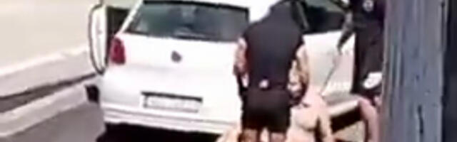 KRVAVA SAČEKUŠA U UŽICU! Muškarca (36) izboli nasred naselja i pretukli, žene vrištale i snimale incident! (FOTO/VIDEO)