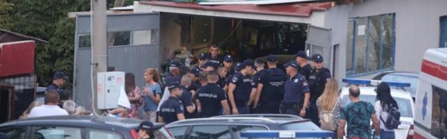 OPASNO STANJE U OBRENOVCU Sve vrvi od policije - U TOKU AKCIJA HAPŠENJA!