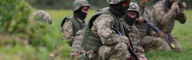 Britanski instruktori na frontu