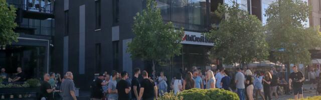 Protest kod Krsta, rekacija na prekršajne kazne koje Kragujevčani poslednjih dana dobijaju