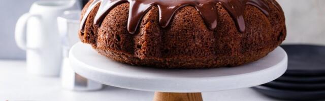 Posni čokoladni kuglof sa bananom i orasima - uživanje u posnoj poslastici