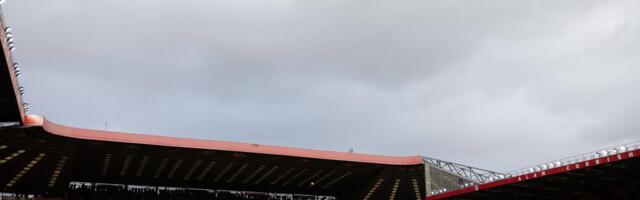 UŽAS I TRAGEDIJA! Prekinut meč zbog smrti navijača na tribinama!