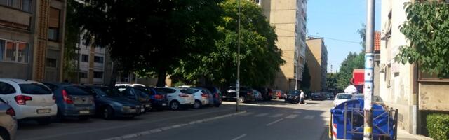 Čišćenje javnih površina, dečijeg igrališta i parka za vikend u Leskovcu