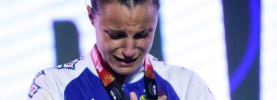 ČIM SE RODILA, MAJKA JU JE OSTAVILA! Srpkinja sa životnom pričom za film: Prošla kroz PAKAO, pa se popela na KROV SVETA! Emotivna ispovest koja tera suze na oči