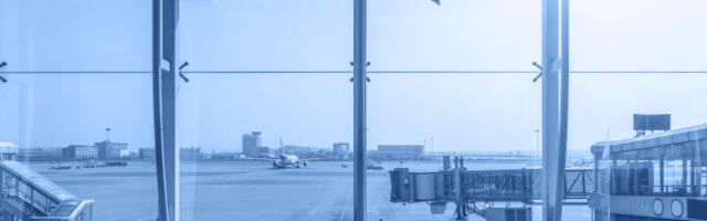 Da li ste spremni da stojite u avionu, tokom leta, za desetak evra?