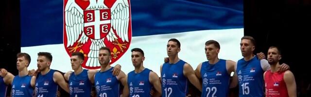 Orilo se "Bože pravde" u Areni pred Nemačku