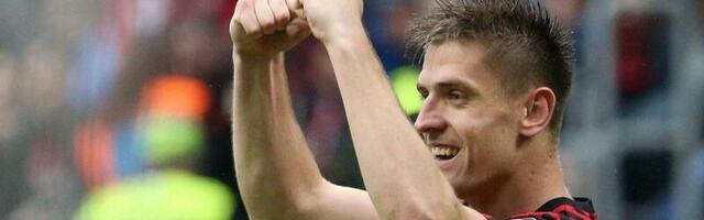 POTVRDA VLAHOVIĆEVOG ODLASKA! Zamena već stigla na "Artemio Franki"!