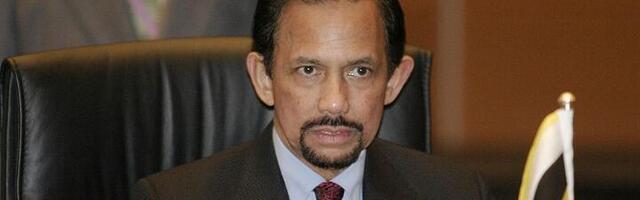 Činjenice o bahatom sultanu: Prostitutke, 20.000 $ šišanje