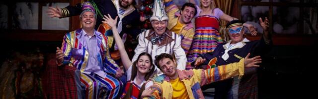 Novogodišnja predstava "Snežna bajka" u pozorištu Puž