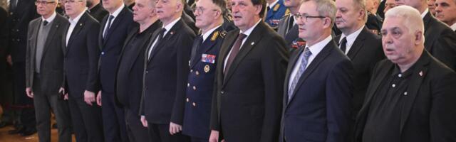 Svečanost na Topčideru: Prijem ministra odbrane i načelnika Generalštaba povodom novogodišnjih i božićnih praznika (FOTO)