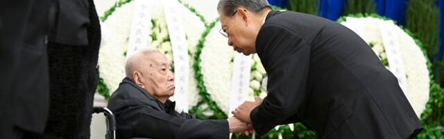 Umrla Peng Peijun: Politika na čijem je čelu bila Kinu već sad skupo košta, a mogla bi da je "sahrani"
