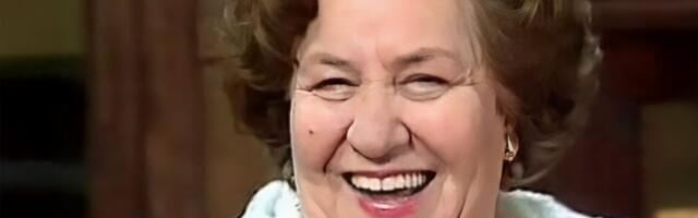 "Molim?! Ima ljuta papričica!"  Kako je RADINA TORBA HRANILA pun autobus kolega, svako bi se odmah okrenuo ka njoj