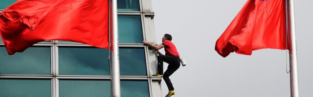 Američki penjač bez užeta osvojio najvišu zgradu Tajvana