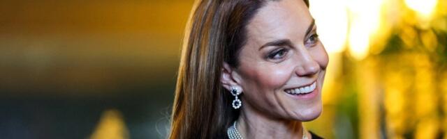Kejt Midlton uradila nešto što retko ko sme: Zasenila fotografe na crvenom tepihu BAFTA nagrada (FOTO)