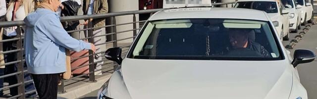 "Bilo je nekako zbrzano" Naša pevačica izgubila nevinost sa nastavnikom matematike, imala je 15 godina