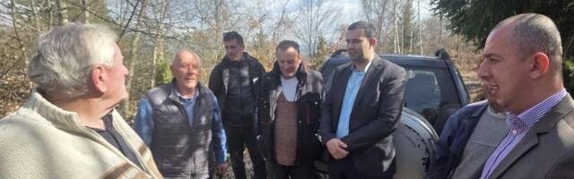 Decenijski problemi u Brodarevu: Predsednik opštine na terenu, traži se spas za pijaću vodu i puteve