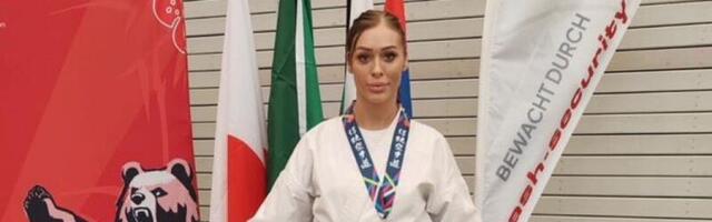 SANDRA TREĆA NA SVETU: Veliki karate uspeh devojke iz Zrenjanina