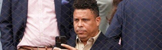 NEKADA LOMIO KIČME PROTIVNICIMA, A SADA JEDVA STOJI! Šokantno izdanje legendarnog Ronalda! (VIDEO)