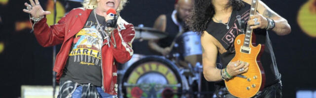 Бенд „Guns N’ Roses” објавио два нова сингла