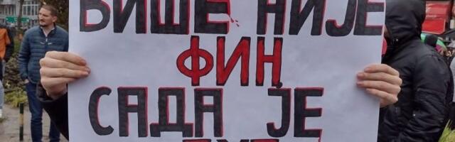 Studenti u Kragujevcu obeležili godišnjicu blokade: Pregovaraju o održavanju protesta, večeras ispred skupštine