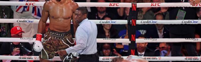 Rasturanje, Božićno čudo se nije dogodilo: Entoni Džošua prebio Džejka Pola, četiri puta ga bacao na pod, pa - nokaut! /VIDEO/