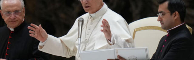 Папа осудио употребу војне силе за постизање дипломатских циљева